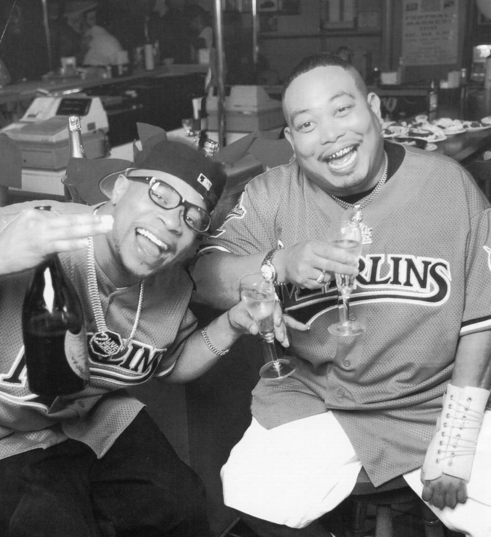 2 LIVE CREW