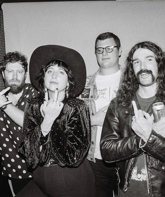 Caitlin Harnett & The Pony Boys